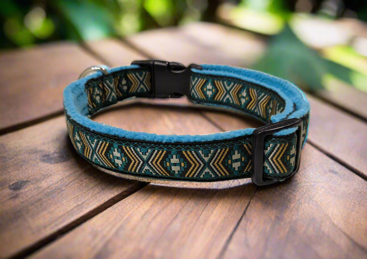 14-21" Turquoise Aztec Pattern Collar