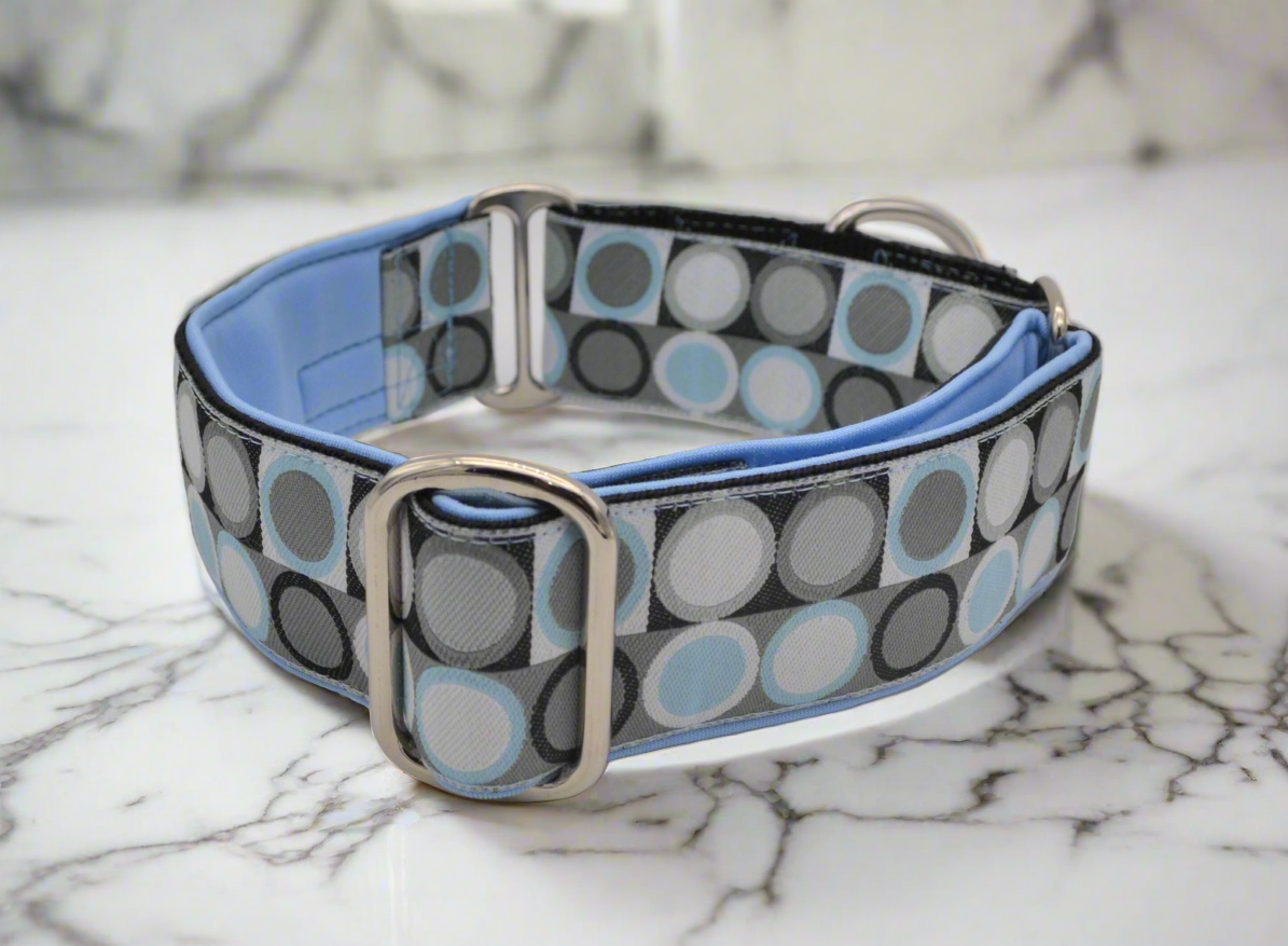 Blue Retro Circles Pattern 38mm Martingale Collar