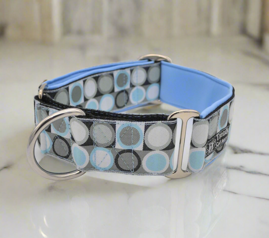 Blue Retro Circles Pattern 38mm Martingale Collar