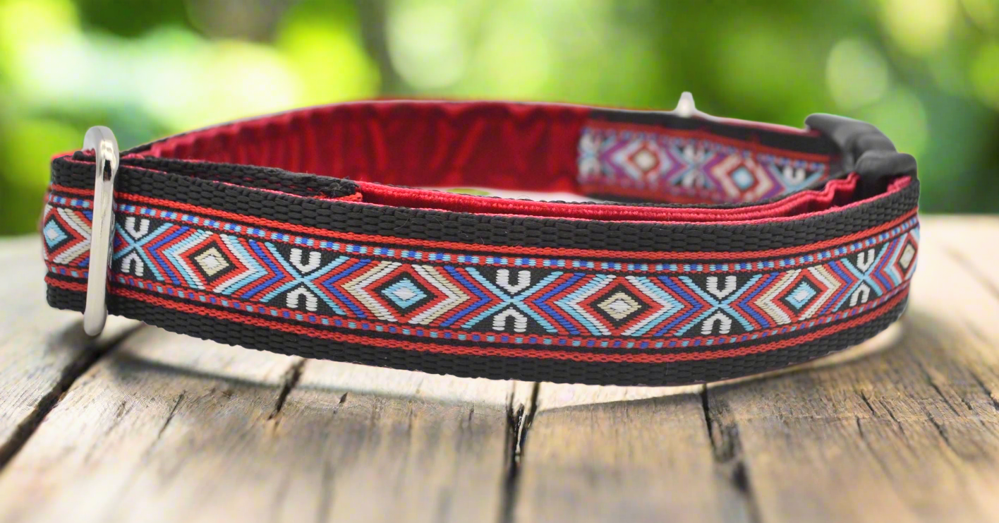 14-22" Red/Black Southwestern Tribal Pattern Collar 25mm