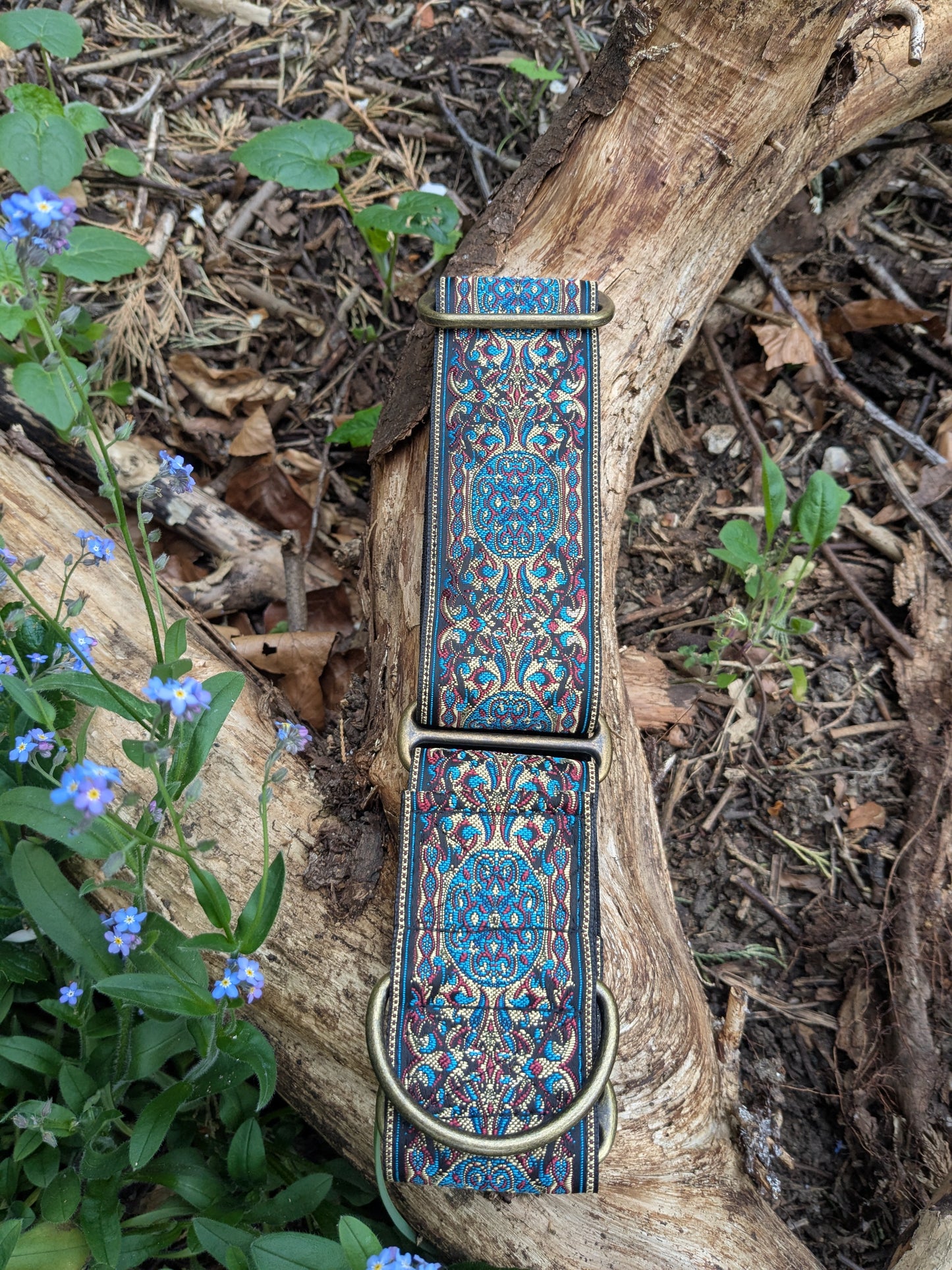Blue/Antique Brass Renaissance Pattern 50mm Martingale Collar