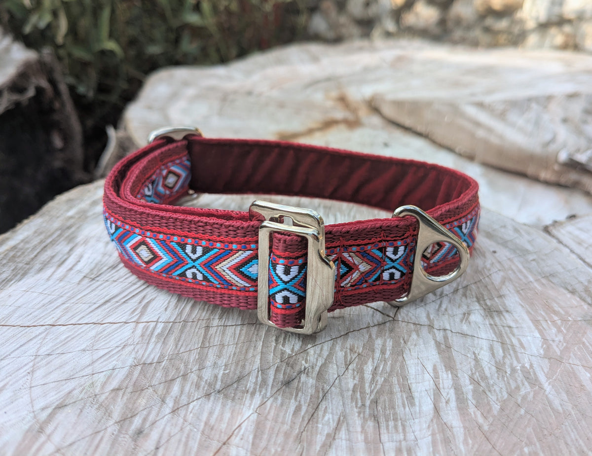 Deep Red Southwestern Tribal Pattern Slip-through Buckle Collar