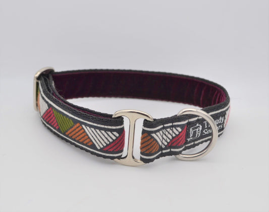 Wine Retro Abstract Triangles House Collar