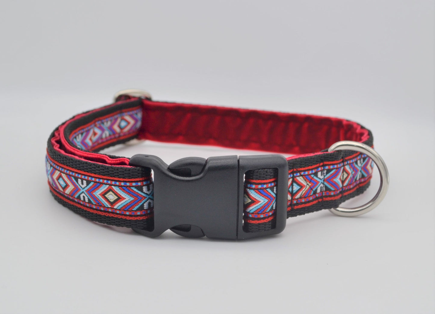 14-22" Red/Black Southwestern Tribal Pattern Collar 25mm