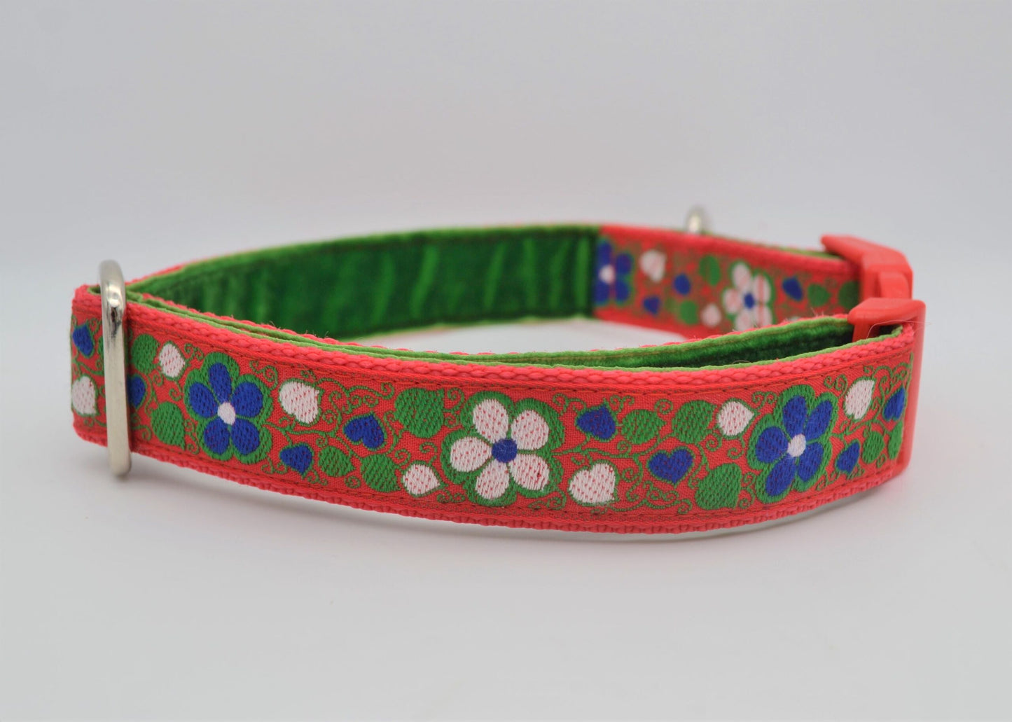 Vintage Flower Vine Pattern Collar (Velvet)