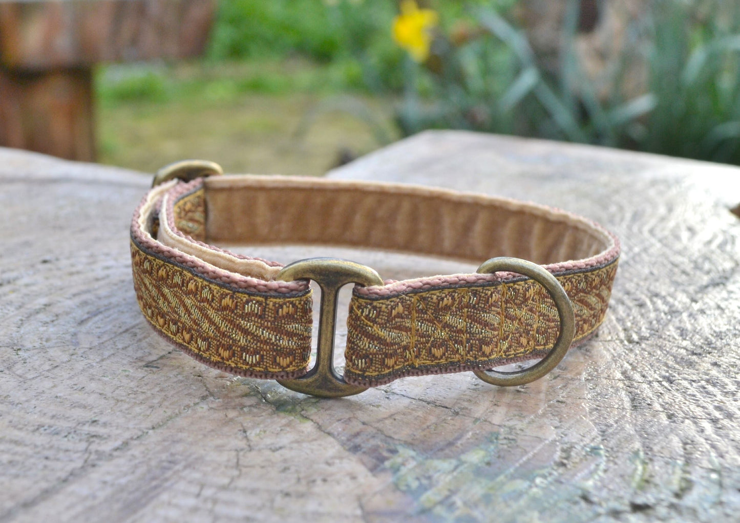 10-14.5" Brown Indian House Collar