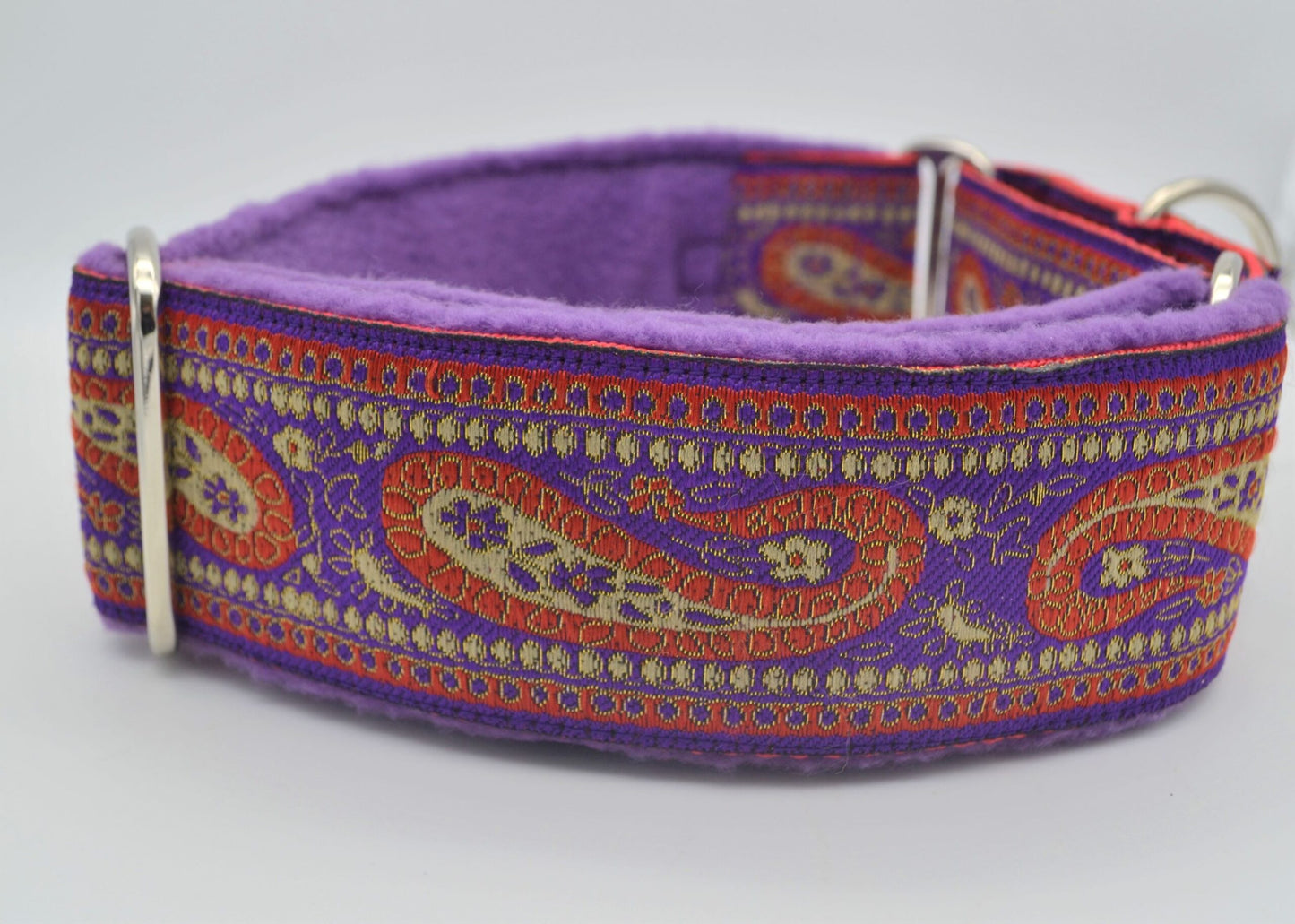 16-23.5" Red/Purple Paisley Pattern 50mm Martingale Collar