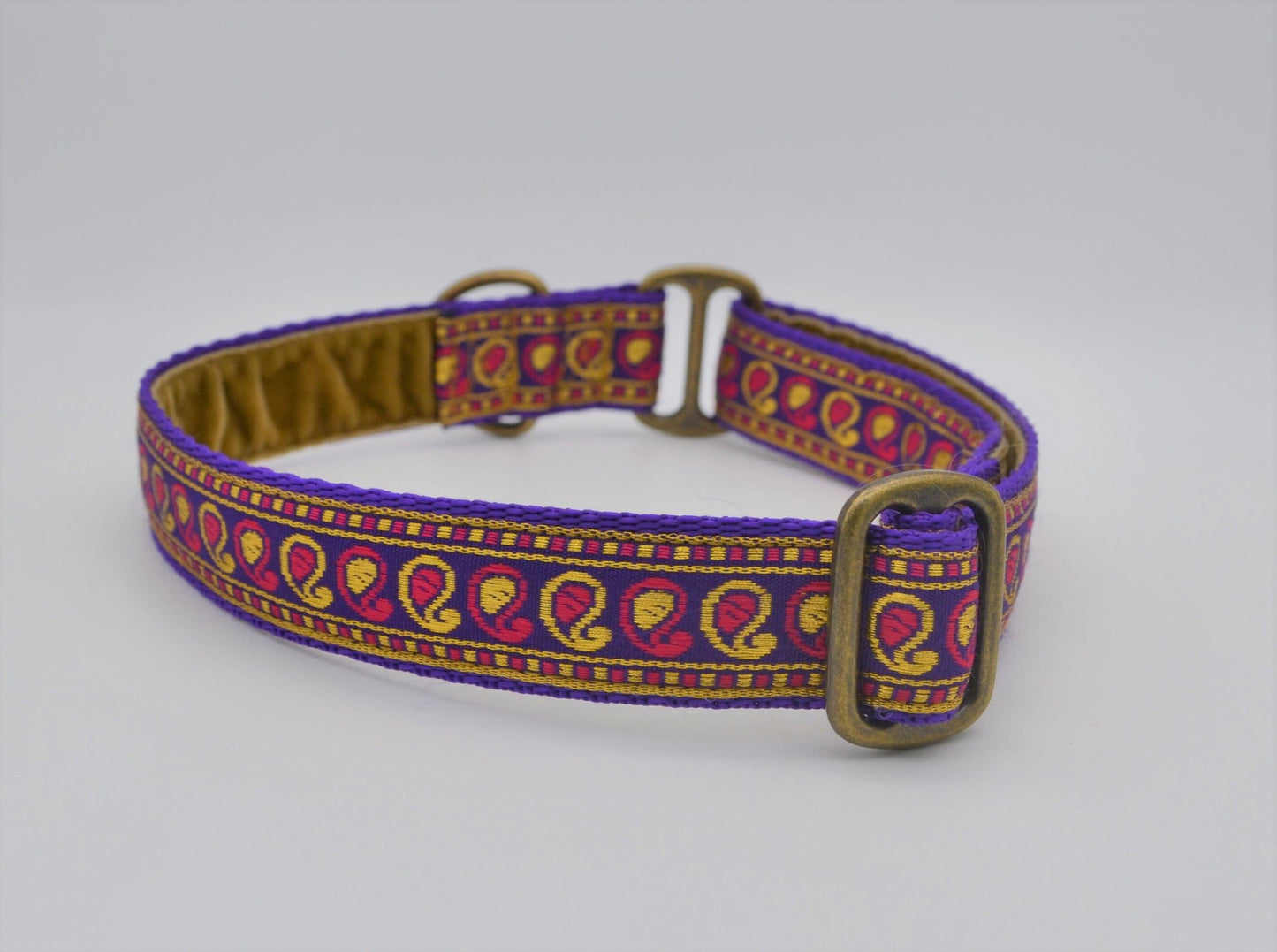 Pink/Purple & Gold Indian Paisley House Collar