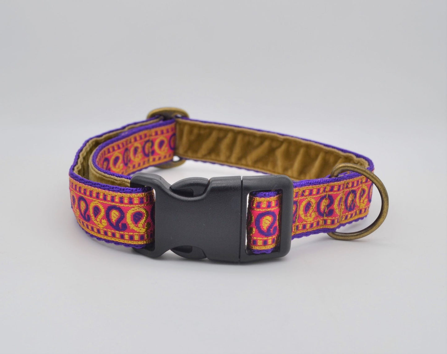 Purple/Pink & Gold Indian Paisley Pattern Collar (Antique Brass)