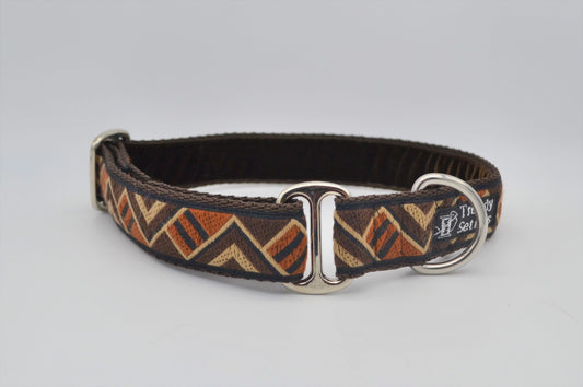 Brown Abstract Triangles House Collar