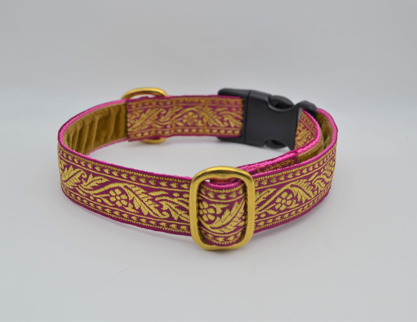 Pink/Gold Indian Brocade Pattern Collar (Antifreeze & Brass)