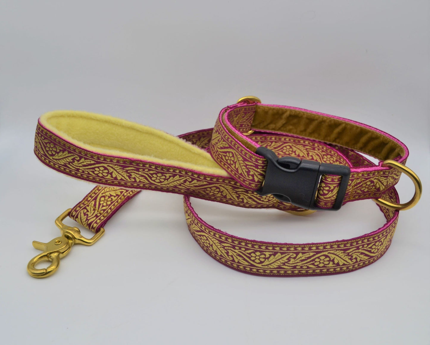 Pink/Gold Indian Brocade Pattern Collar (Antifreeze & Brass)