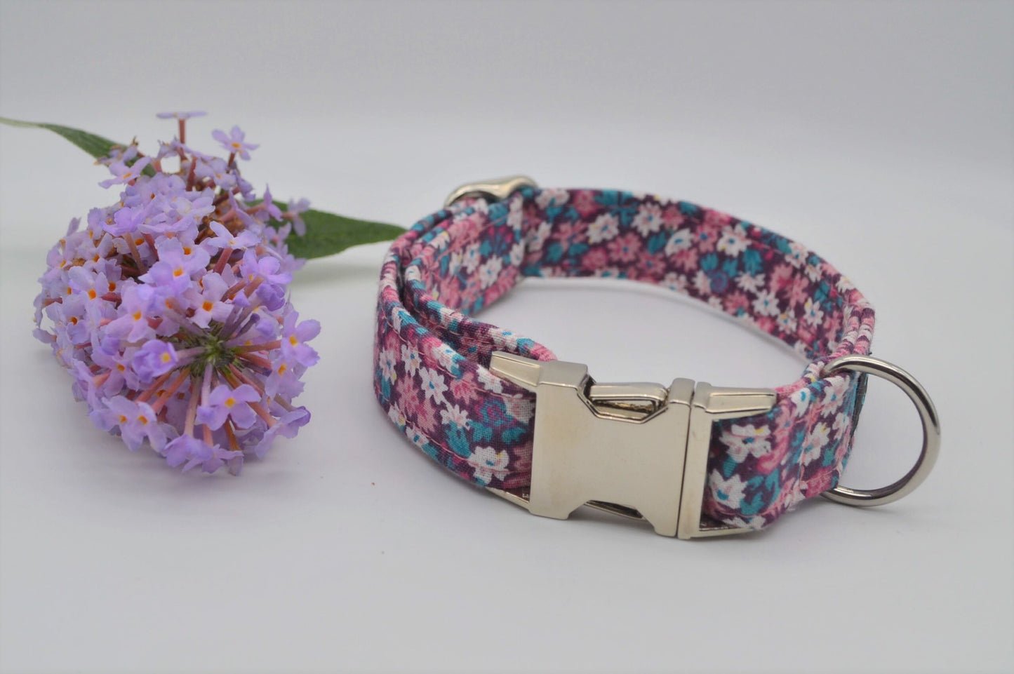 10-14" Purple Flowers Fabric Collar