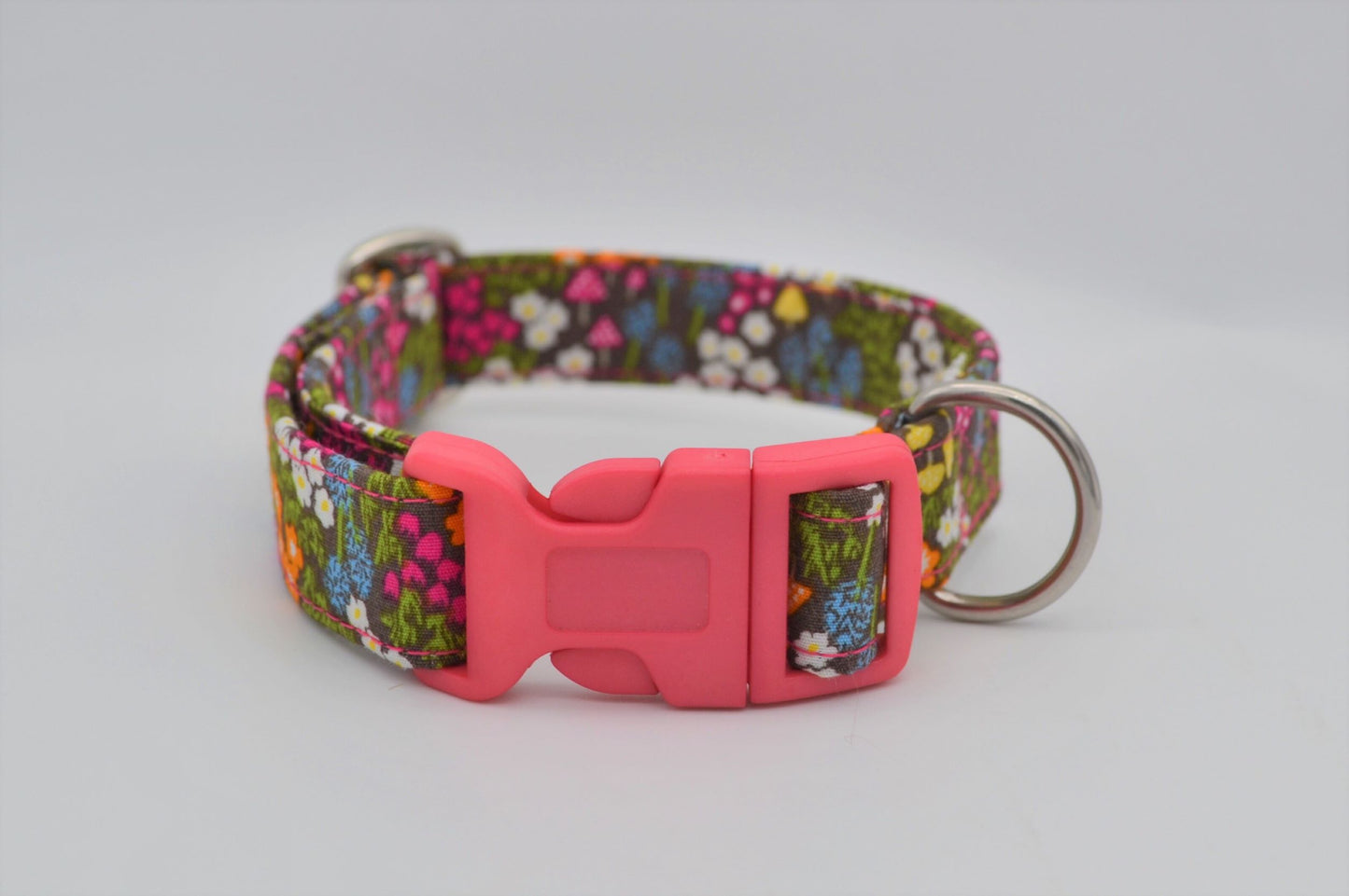 10-14" Woodland Flowers Fabric Collar