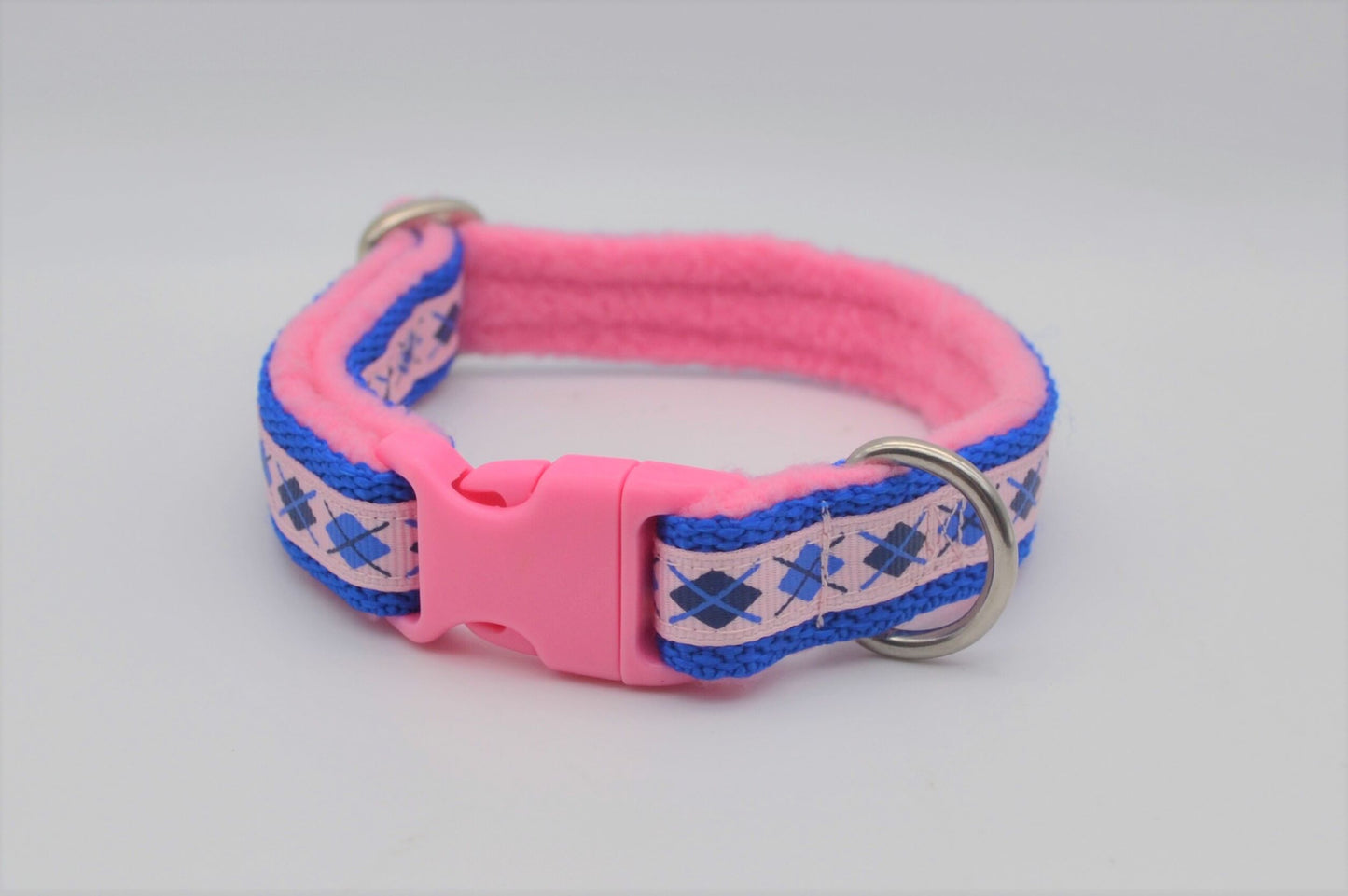 Blue/Pink Argyle Pattern Collar