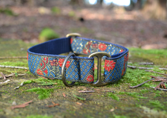 Blue/Red Oriental House Collar