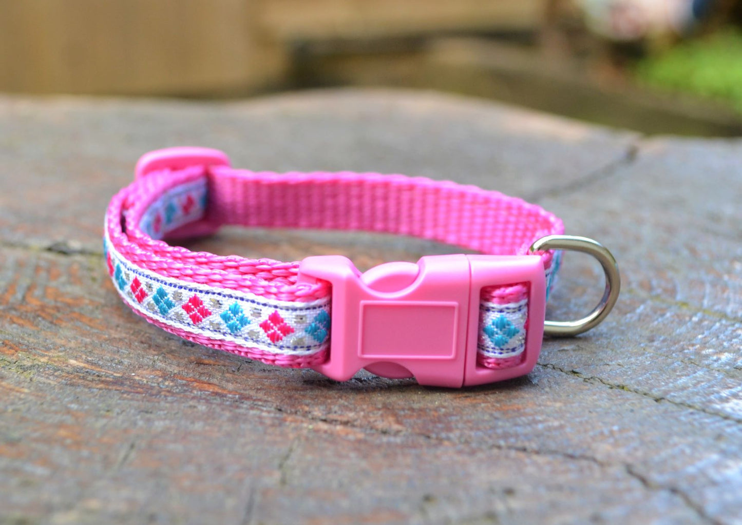 12mm Pink Diamonds Pattern Collar