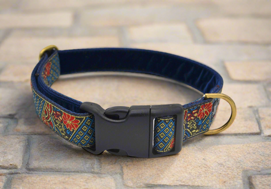 Blue/Red Oriental Pattern Collar 13-20"