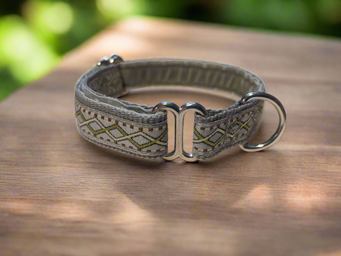 Grey Geometric Tribal Pattern House Collar