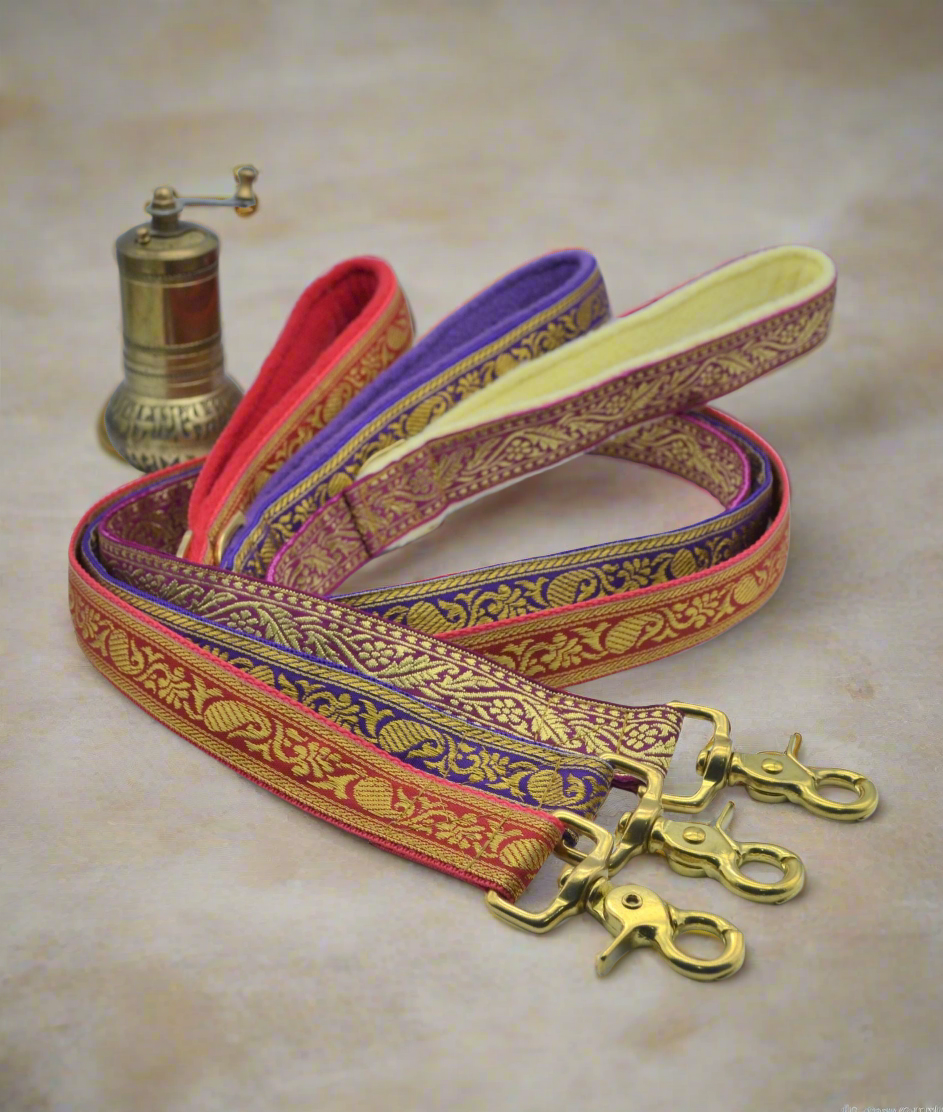 25mm Red/Gold Brocade Pattern Collar & Lead Set (Brass)