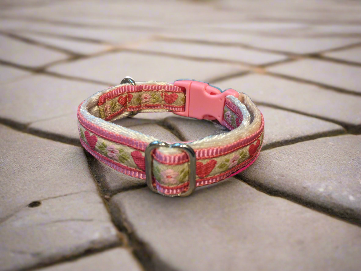 8-11" Hearts On Pink Pattern Collar 16mm