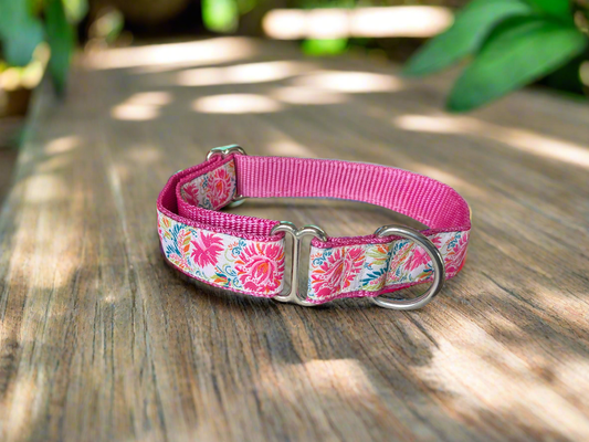 11-18" Exotic Pink Flowers House Collar