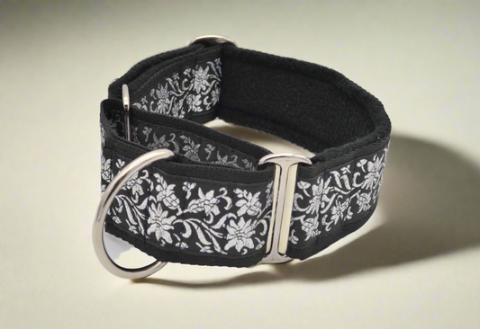 Black/Silver Pattern Martingale Collar