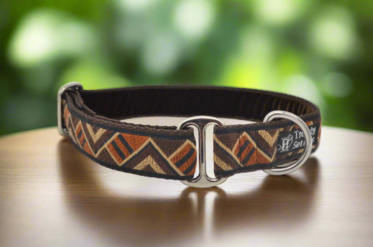 Brown Abstract Triangles House Collar