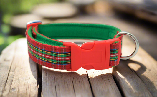 12-18" Red/Green Tartan Pattern Collar