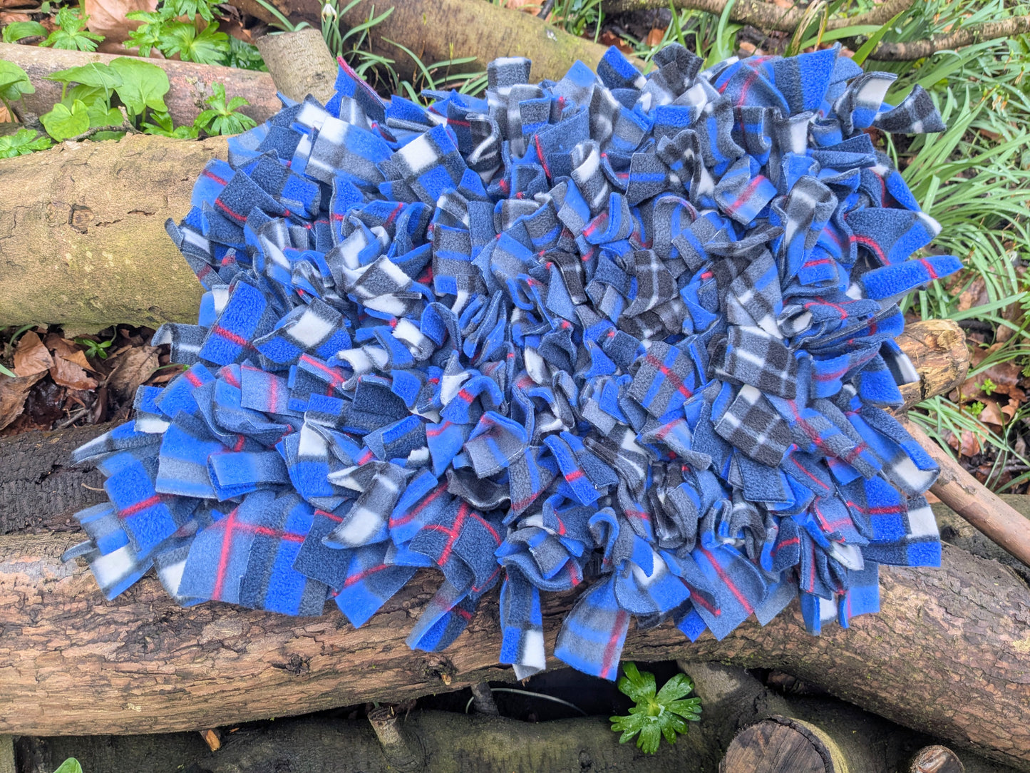 Standard 30cm x 40cm Snuffle Mat - Blue Tartan