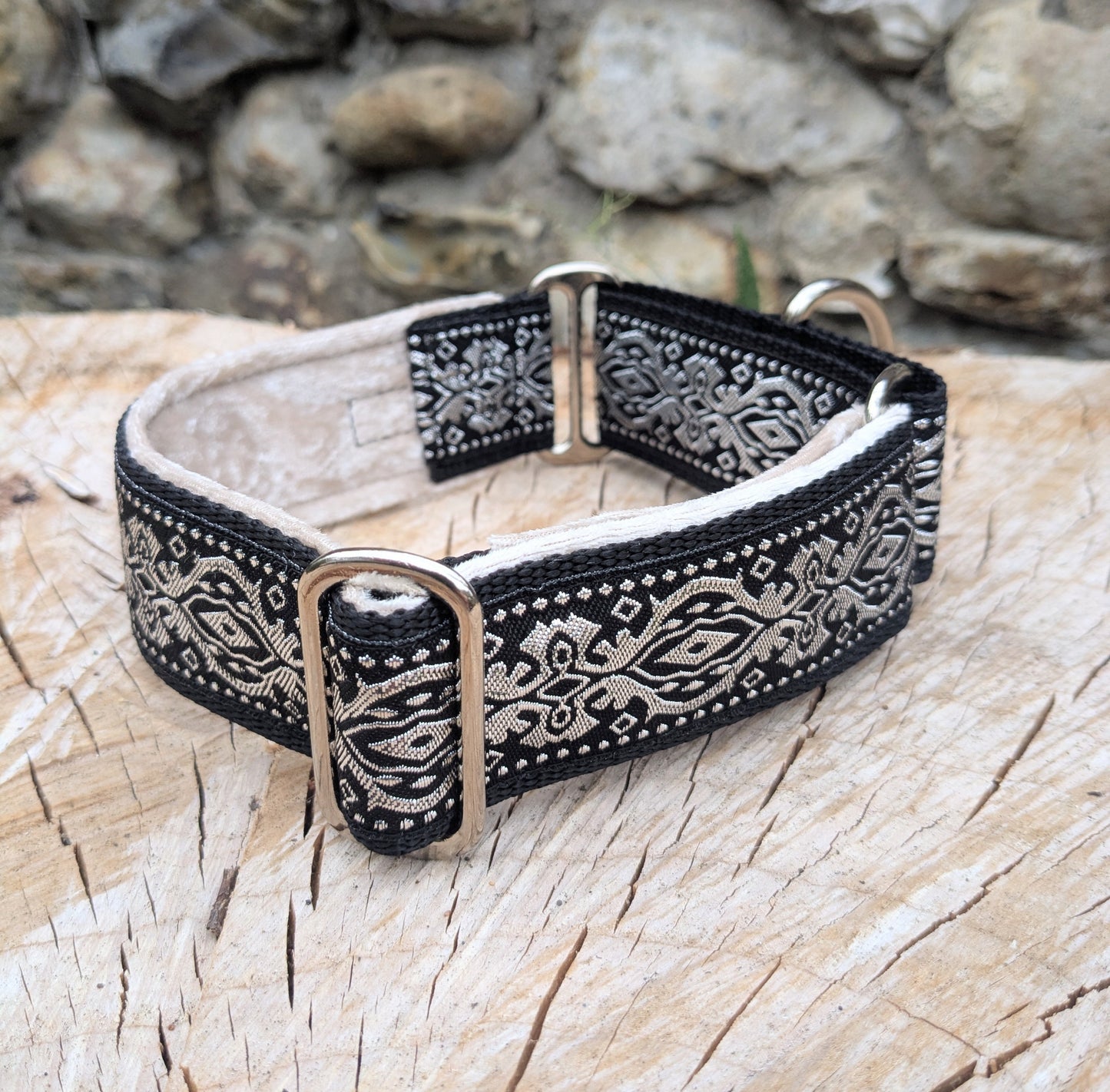 Black/Metallic Silver Pattern 38mm Martingale Collar