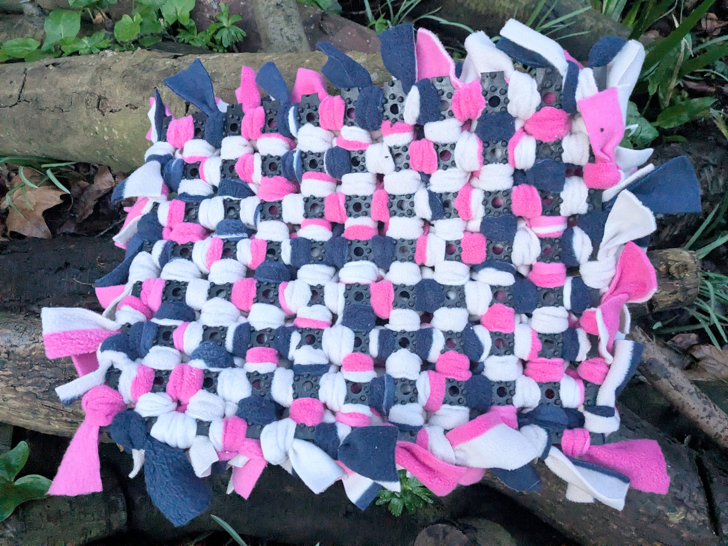 Standard 30cm x 40cm Snuffle Mat - Tricolour