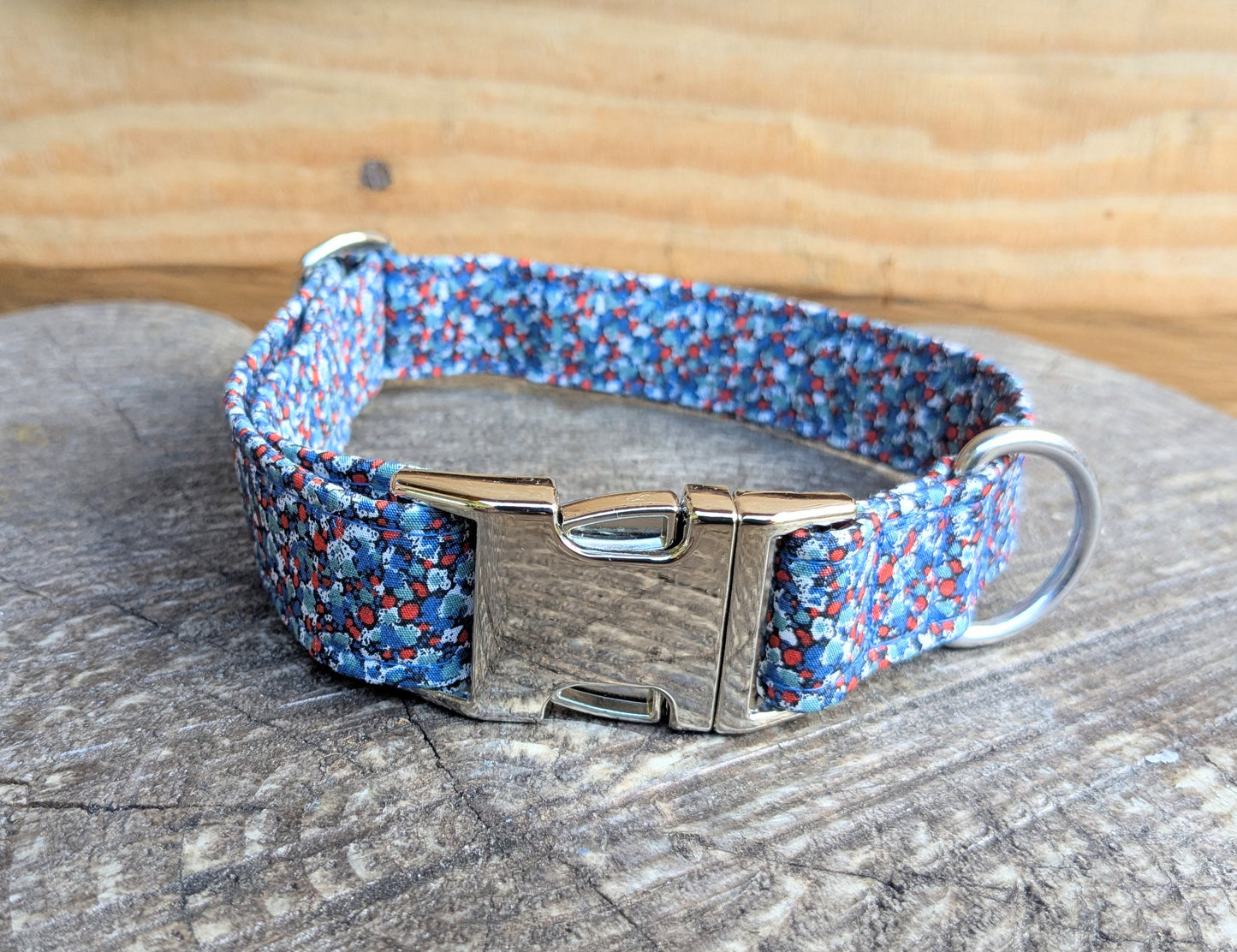 11-17" Red/Blue Mini Berries Fabric Collar