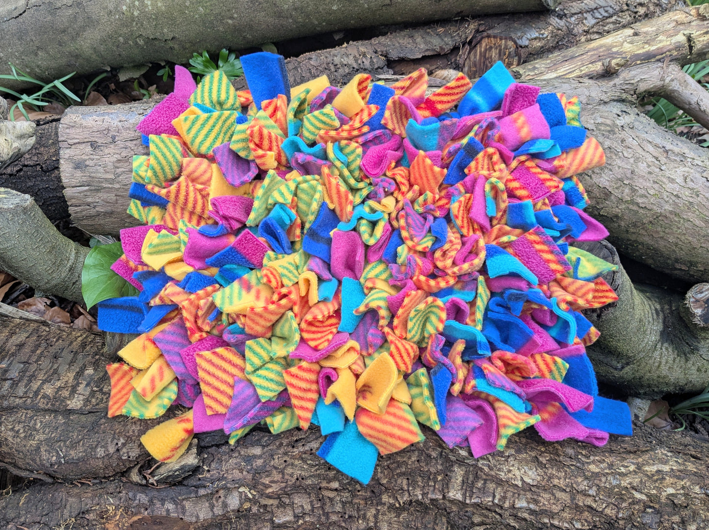 Small 25cm x 33cm Snuffle Mat - Bright Multicolour