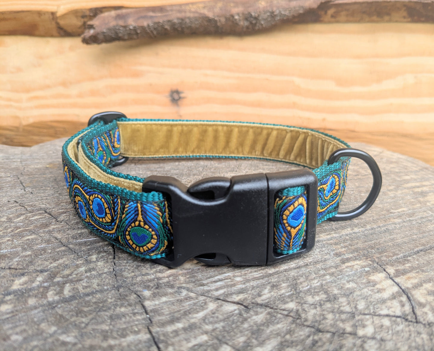 Peacock Feathers Pattern Collar (Green webbing)